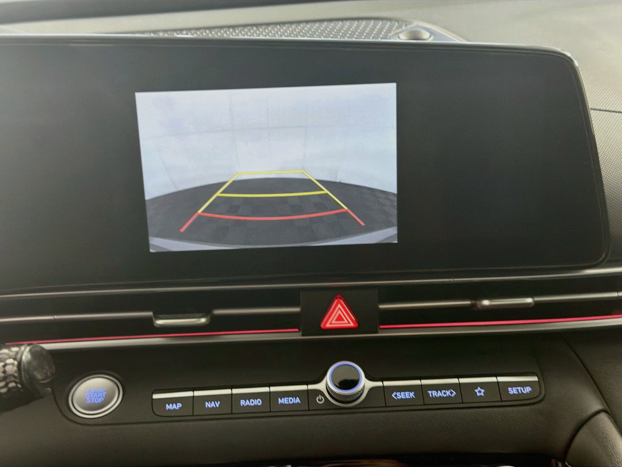 Used 2025 Hyundai Elantra Limited FWD image 23
