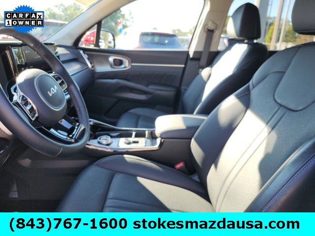 Used 2022 Kia Sorento SX w/ Panoramic Sunroof Package image 16