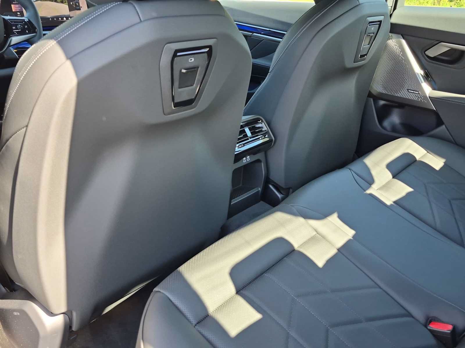 New 2027 BMW 530i xDrive AWD/4WD image 17