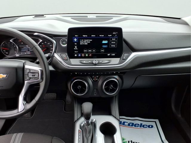 Used 2025 Chevrolet Blazer LT FWD image 13
