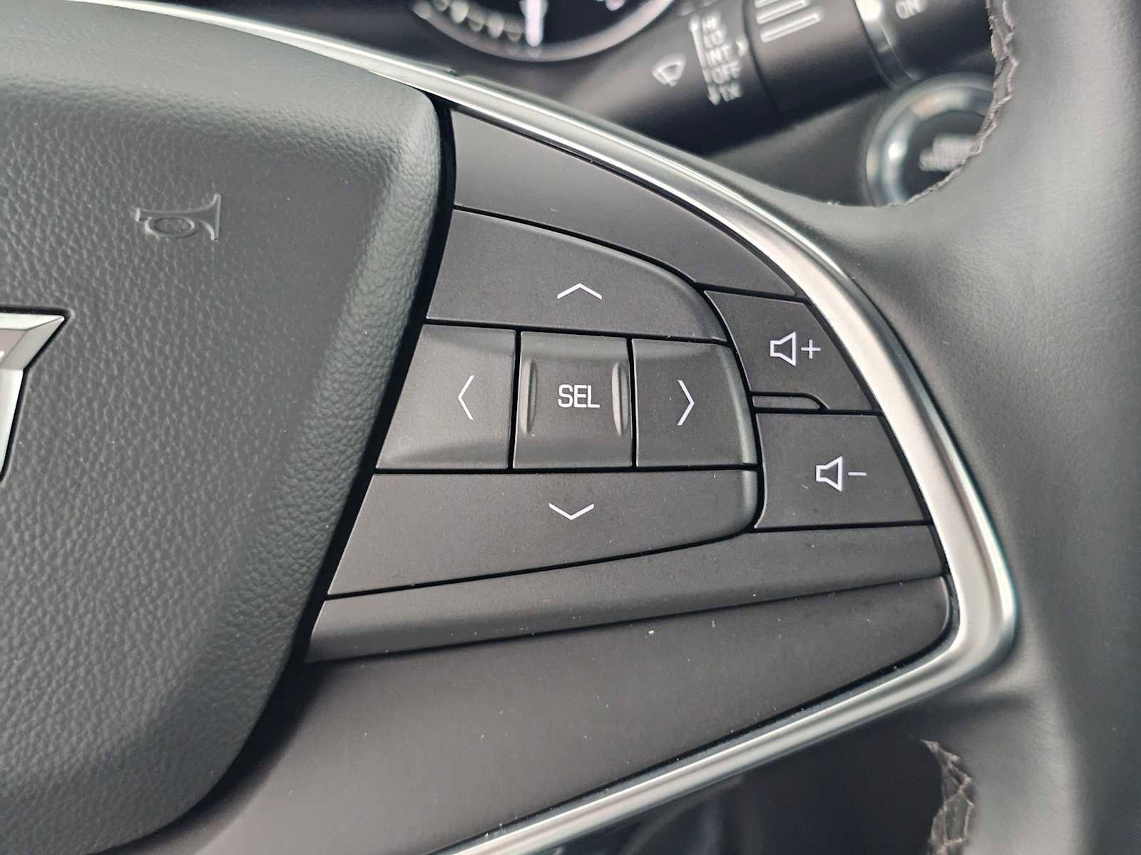 Used 2026 Cadillac XT5 Luxury w/ LPO, Floor Liner Package FWD image 28