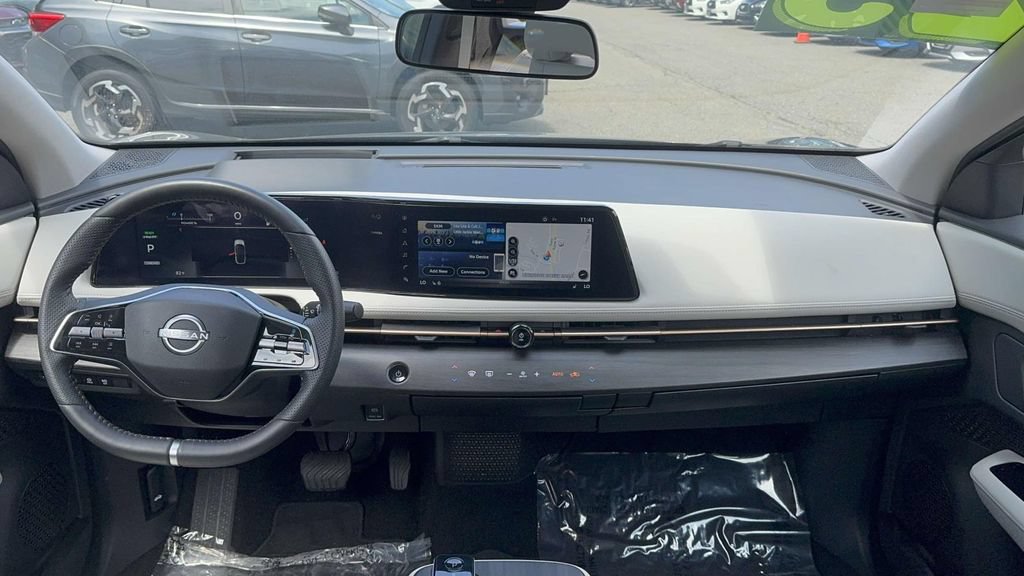 Used 2023 Nissan Ariya AWD image 34