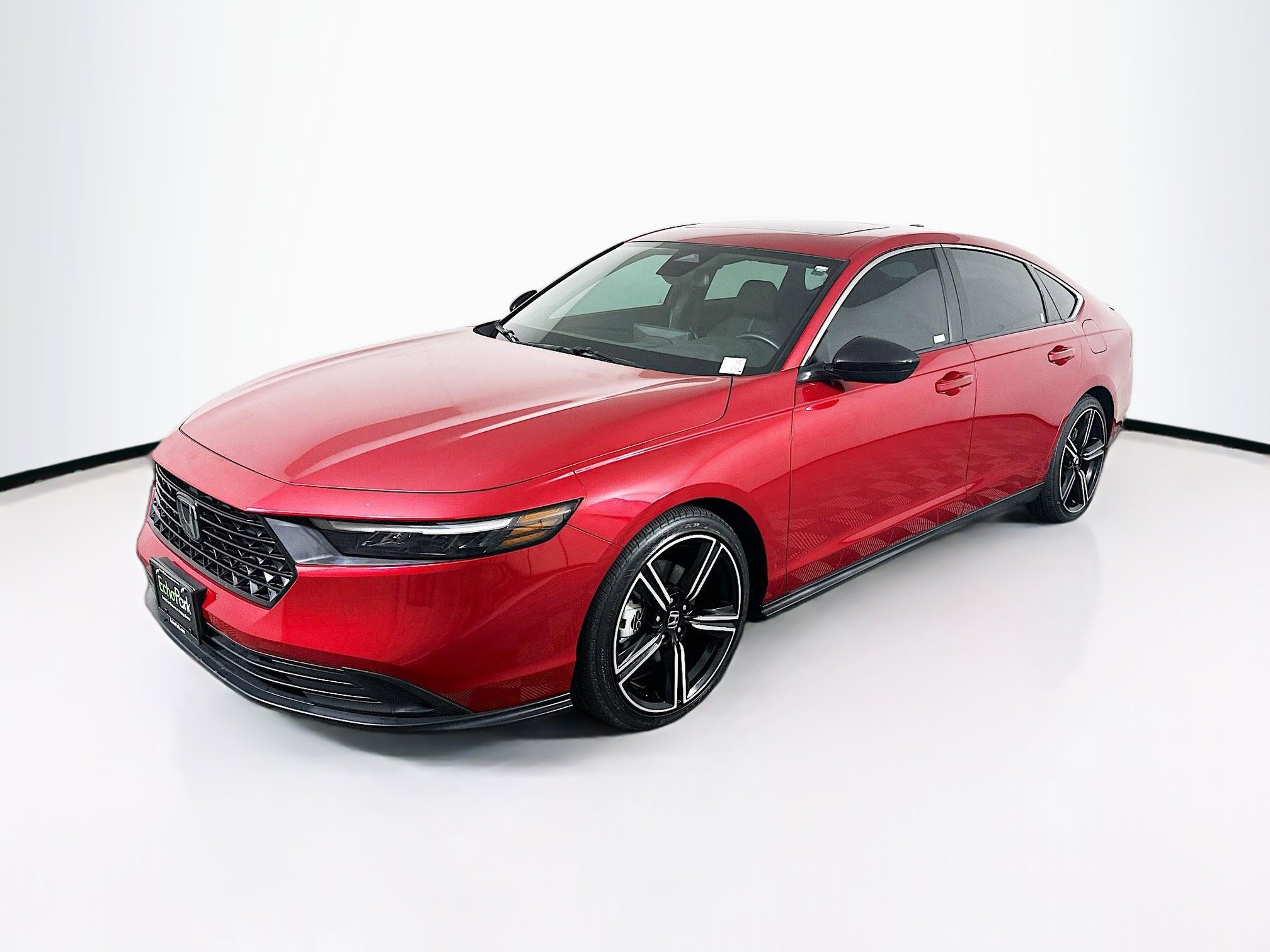 Used 2024 Honda Accord Sport image 3