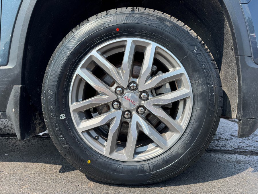 Used 2019 GMC Acadia SLE FWD image 13