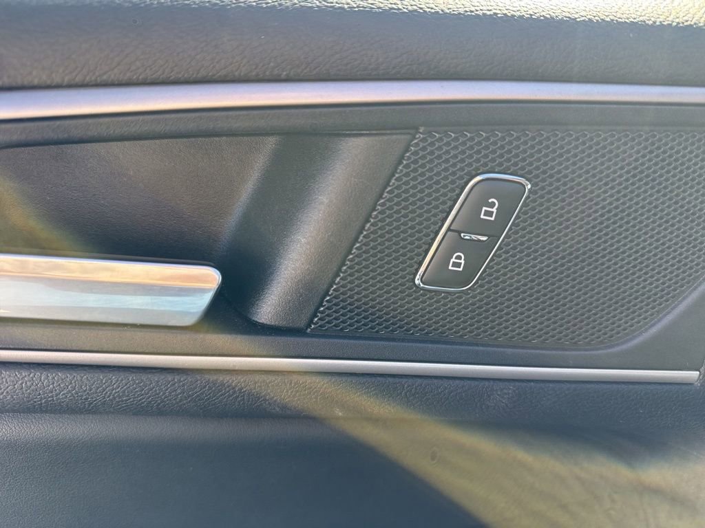 Used 2022 Ford Edge SEL w/ Convenience Package image 24