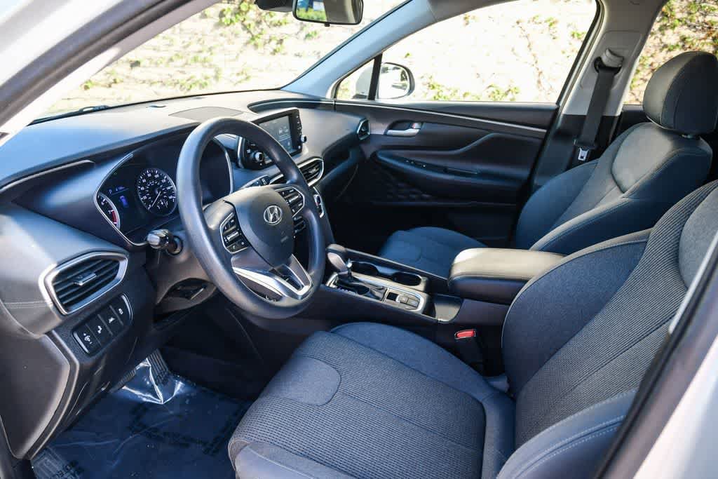 Used 2019 Hyundai Santa Fe SE FWD image 16
