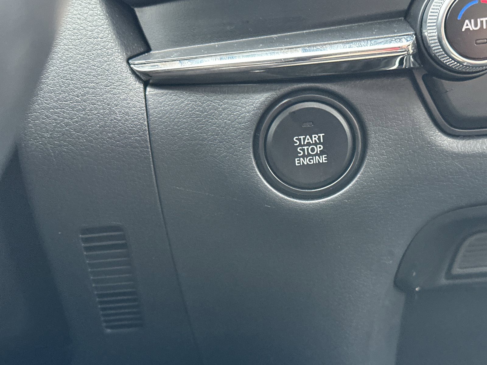 Certified 2025 MAZDA CX-30 AWD 2.5 S w/ Preferred Package image 22