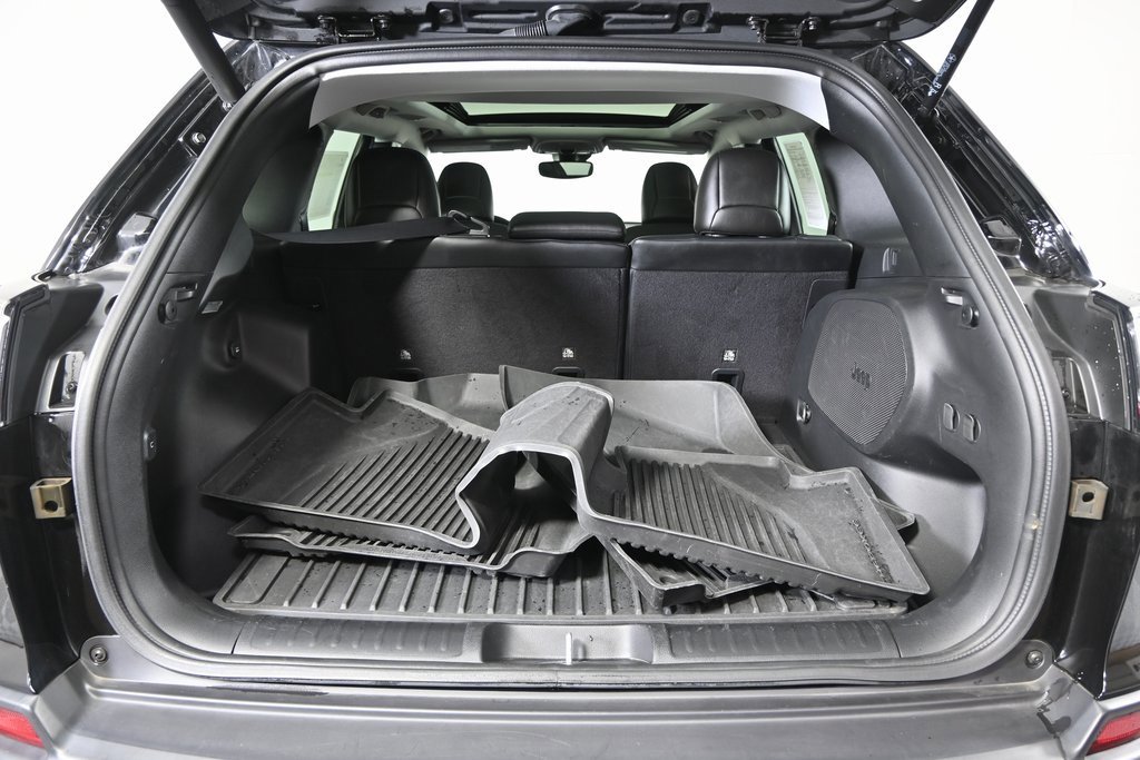 Used 2022 Jeep Cherokee Limited image 17