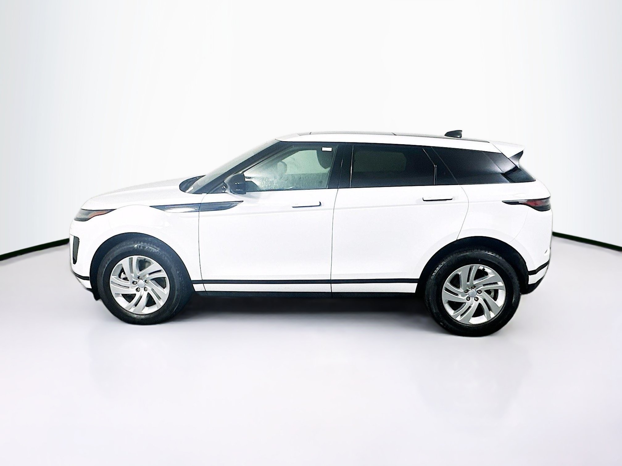 Used 2024 Land Rover Range Rover Evoque S AWD/4WD image 4