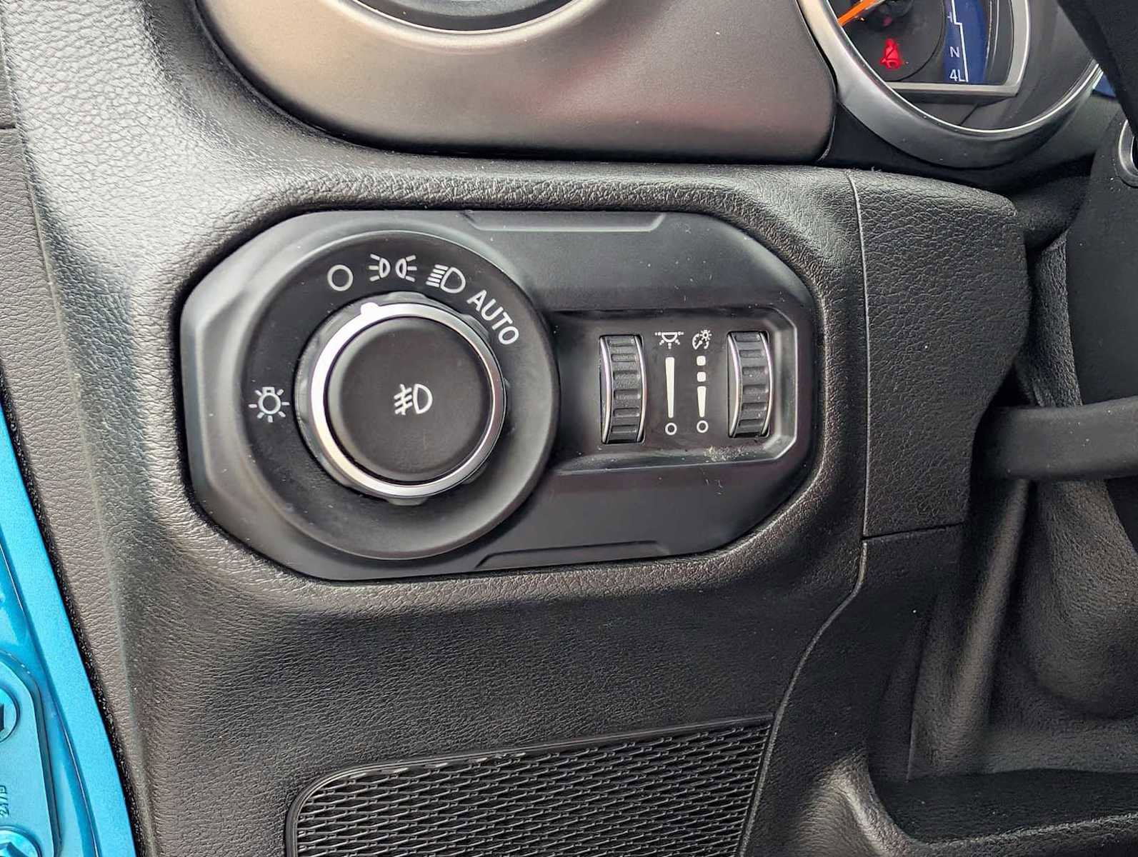 Used 2020 Jeep Wrangler Unlimited Sport S w/ Sun And Sound Package image 14