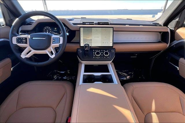 New 2026 Land Rover Defender 110 X-Dynamic SE image 5