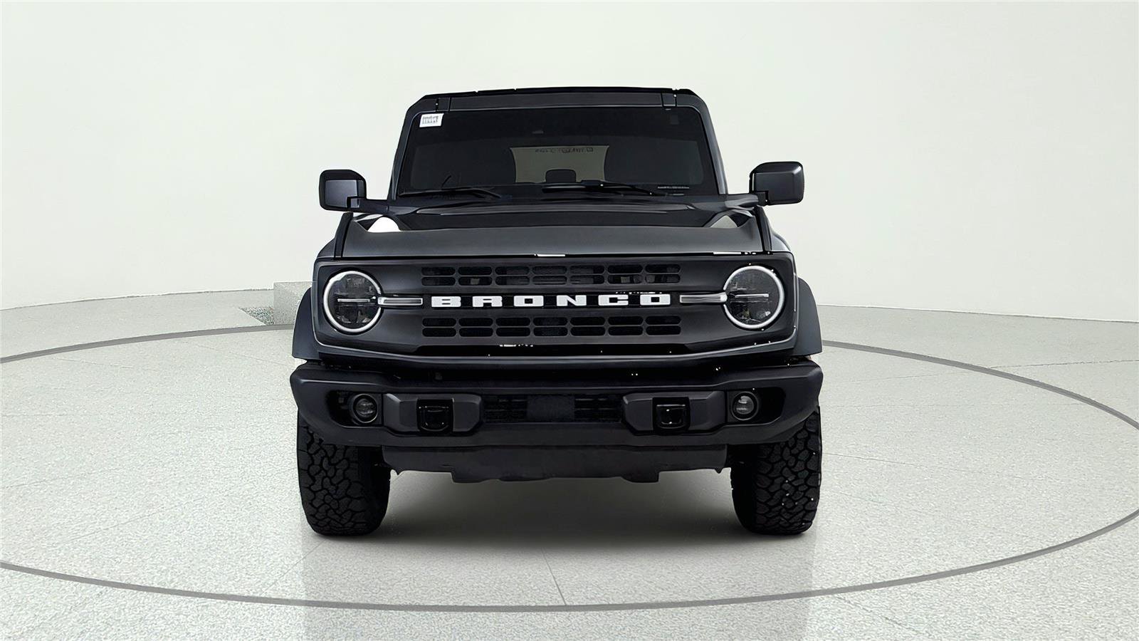 Used 2024 Ford Bronco Black Diamond AWD/4WD image 2