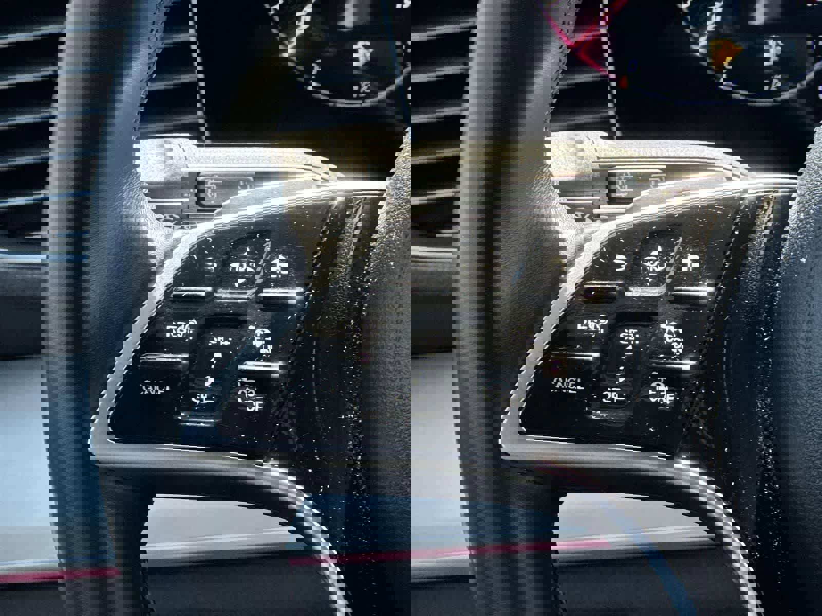 Used 2024 Mercedes-Benz GLE 350 4MATIC image 11