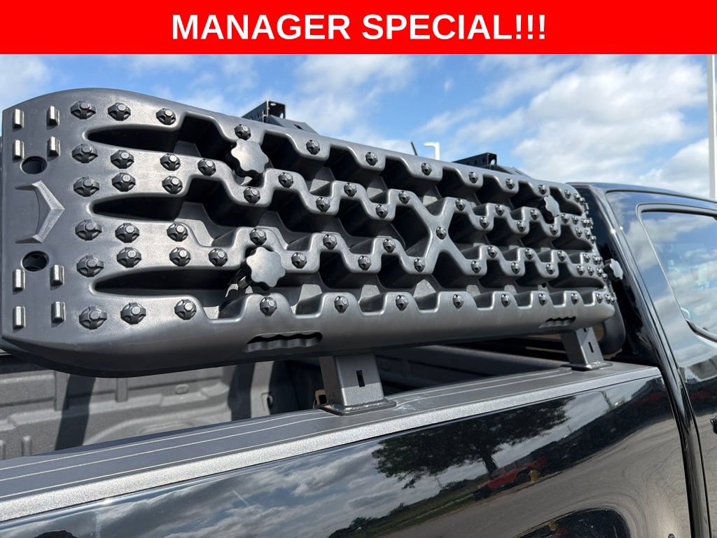 Used 2022 Chevrolet Colorado ZR2 AWD/4WD image 32