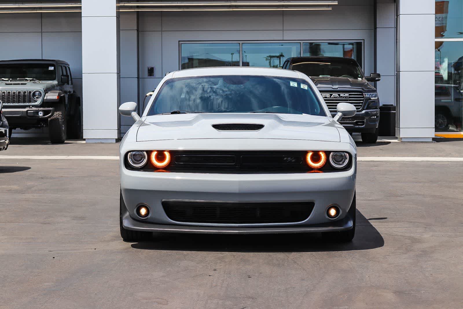 Used 2021 Dodge Challenger R/T w/ Blacktop Package RWD image 2