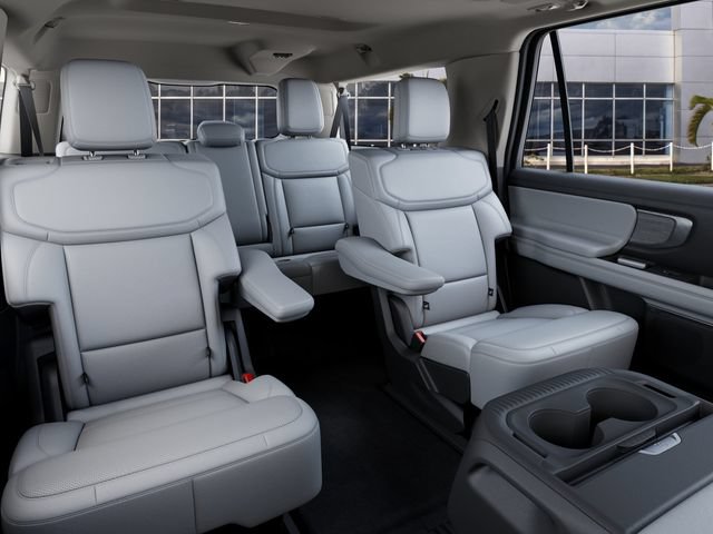 New 2027 Ford Expedition Max Platinum RWD image 32