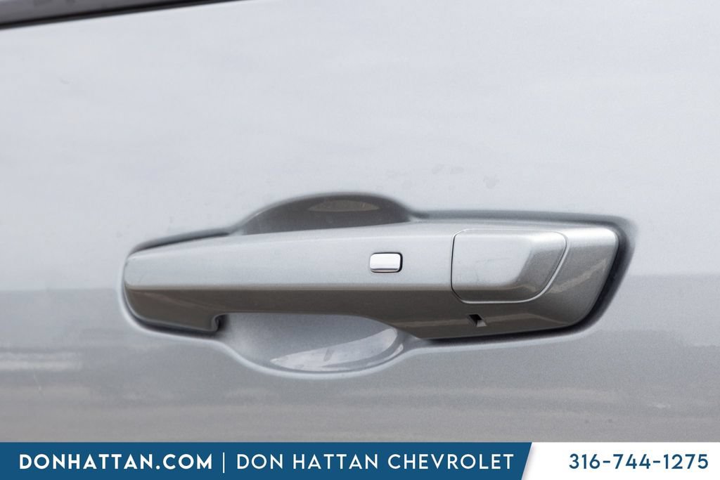 Used 2025 Chevrolet Traverse Z71 AWD/4WD image 31