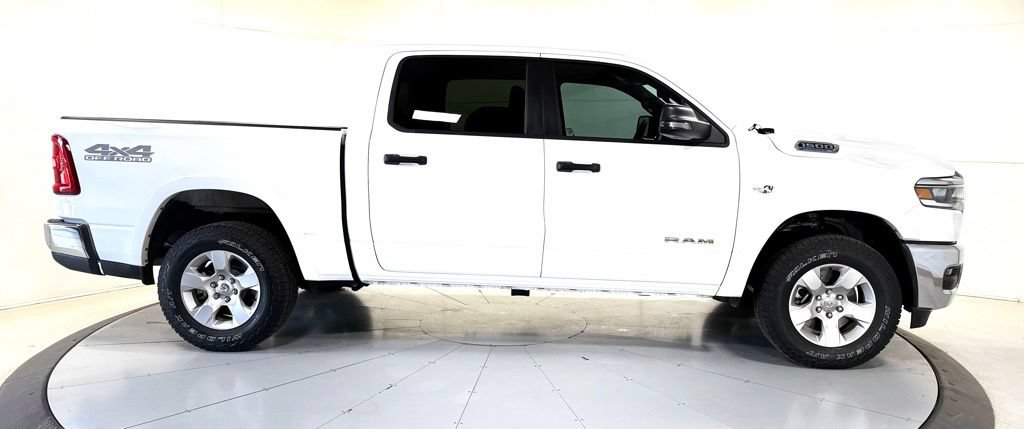 Used 2026 RAM 1500 Lone Star AWD/4WD image 3