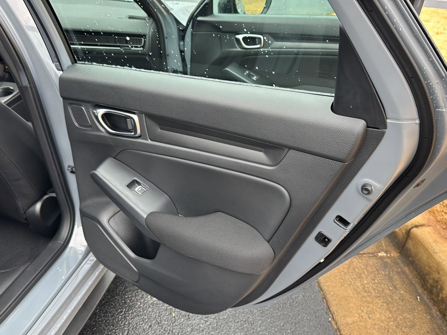 Used 2025 Honda Civic Sport image 13