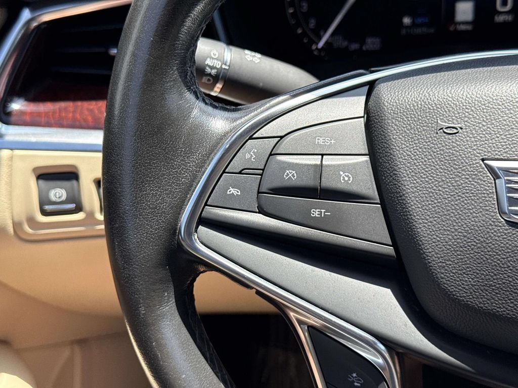 Used 2019 Cadillac XT5 Premium Luxury w/ Driver Assist Package FWD image 38