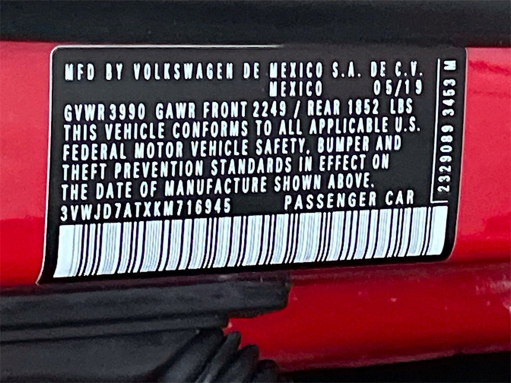 Used 2019 Volkswagen Beetle 2.0T SE image 31