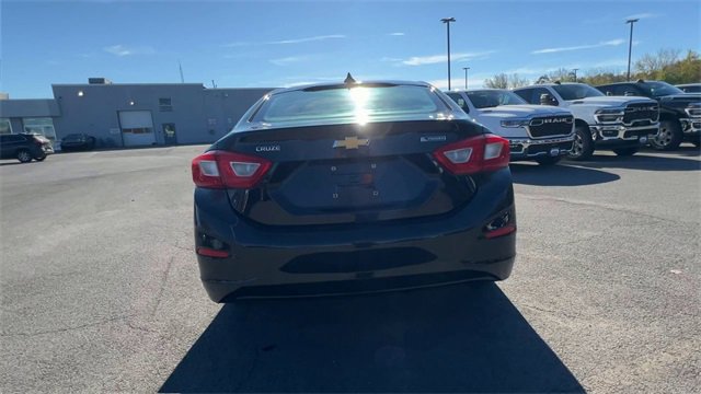 Used 2017 Chevrolet Cruze Premier image 7