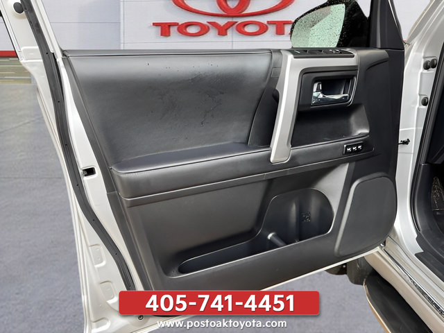 Used 2024 Toyota 4Runner Limited AWD/4WD image 17
