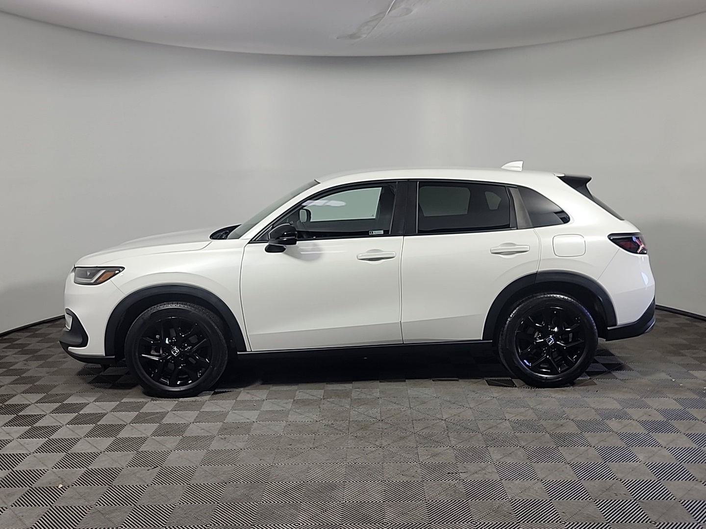 Certified 2024 Honda HR-V Sport image 10