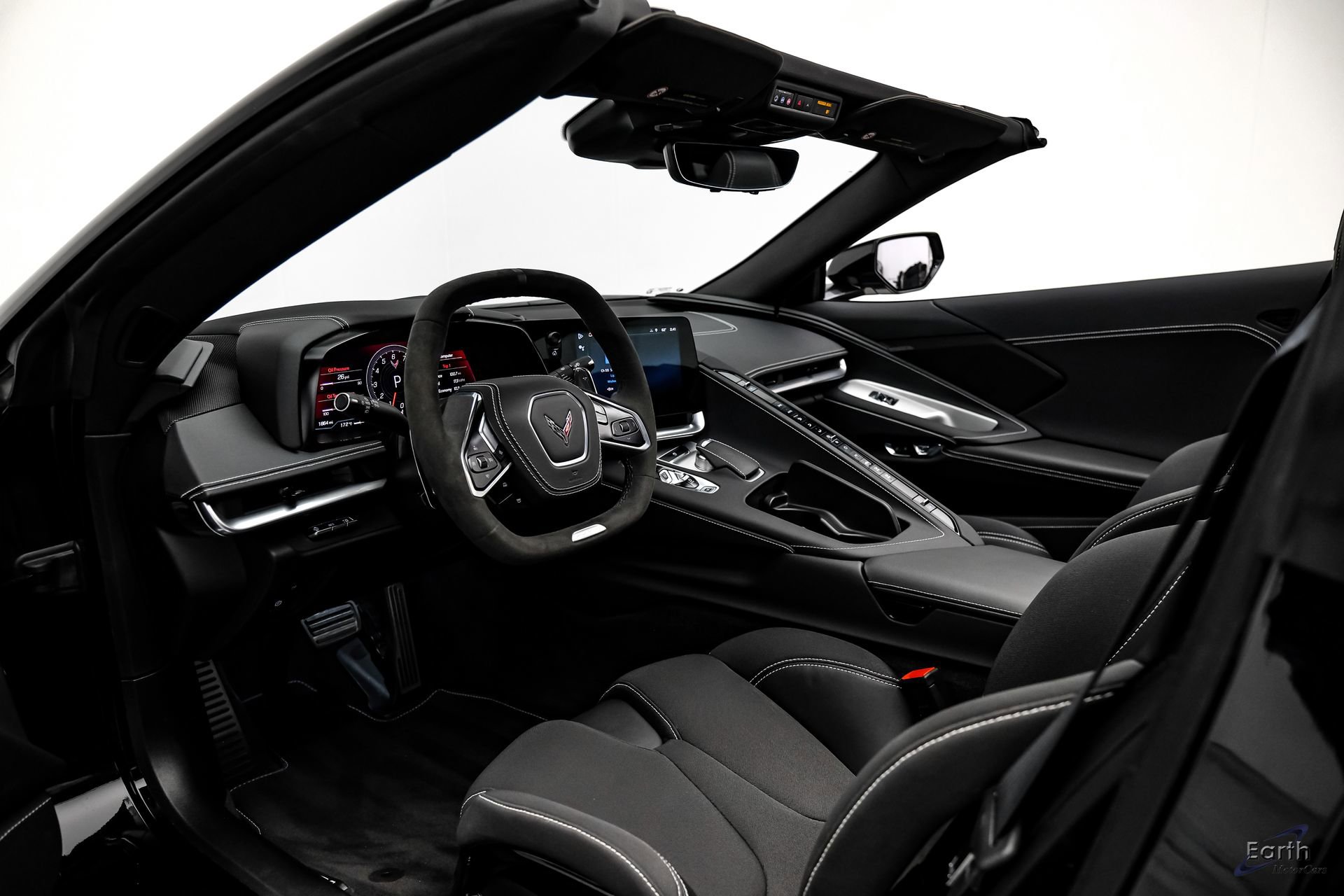 Used 2025 Chevrolet Corvette Z06 RWD image 2