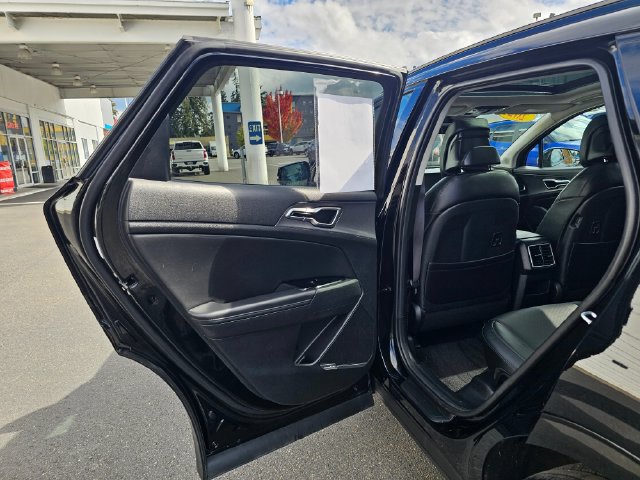 Certified 2025 Kia Sportage SX AWD/4WD image 17