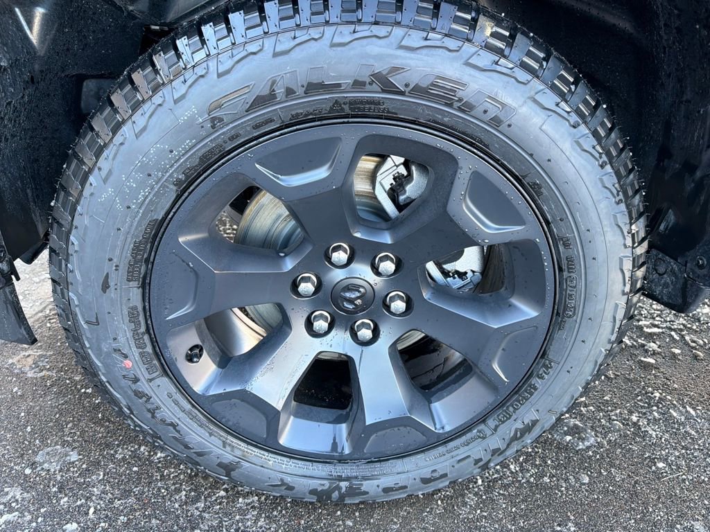 New 2026 RAM 1500 4x4 Crew Cab image 42
