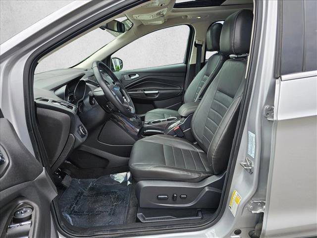 Used 2014 Ford Escape Titanium w/ Equipment Group 401A AWD/4WD image 19