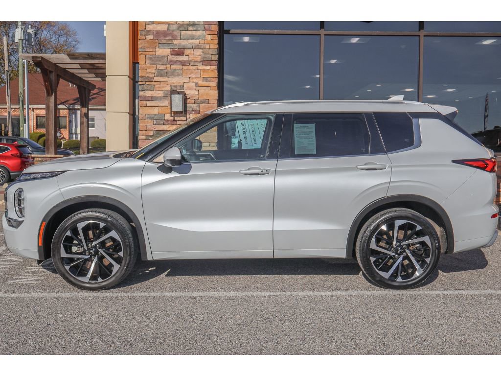 Used 2023 Mitsubishi Outlander SEL 40th Anniversary image 6
