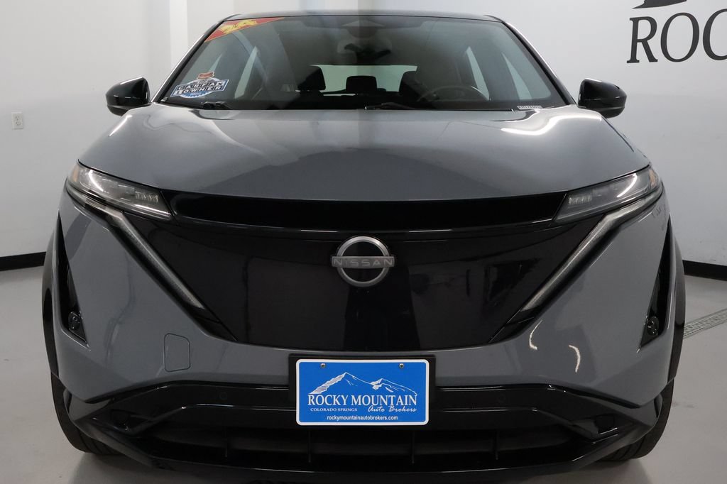 Used 2024 Nissan Ariya AWD video 2