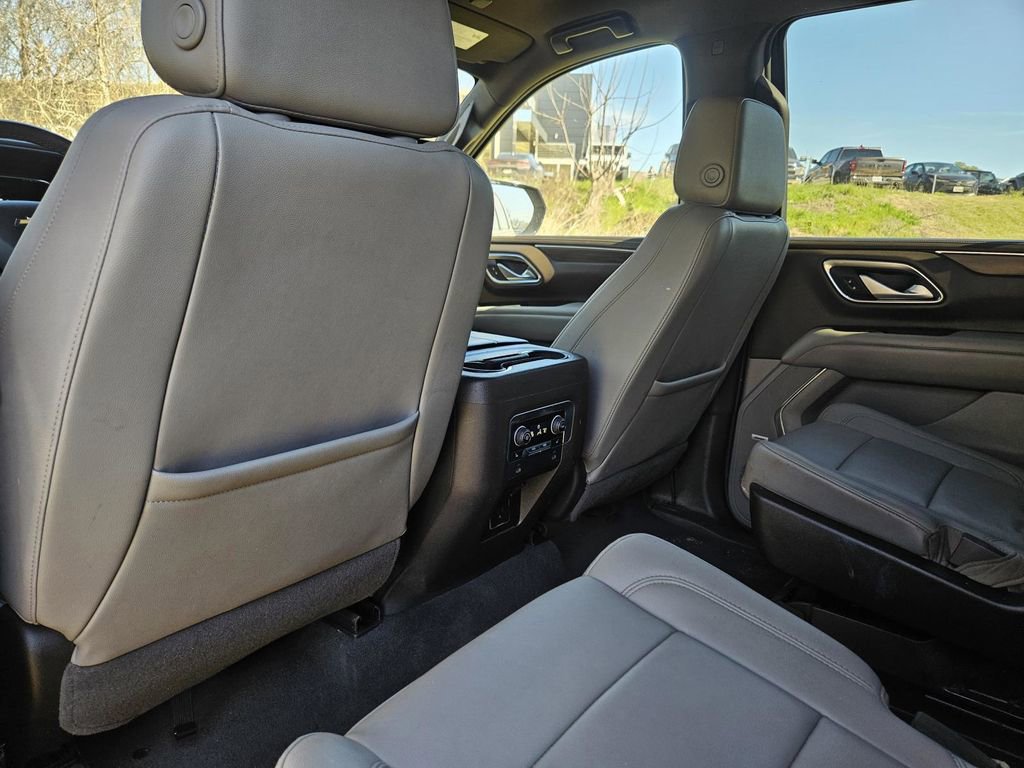 Used 2022 Chevrolet Tahoe LT w/ Luxury Package image 36