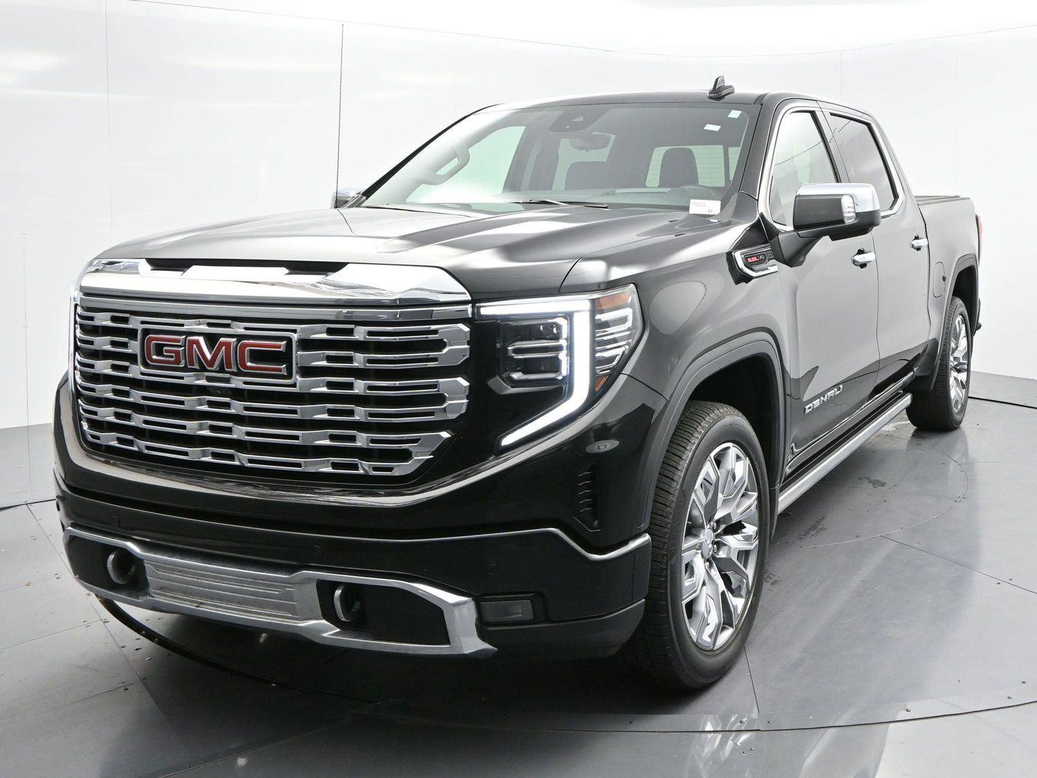 Used 2025 GMC Sierra 1500 Denali image 2