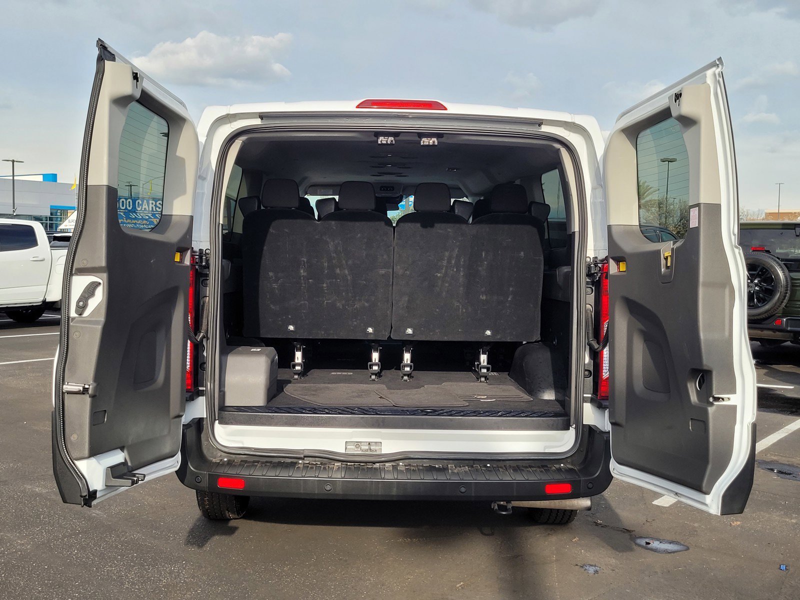 Used 2024 Ford Transit 350 XLT image 27