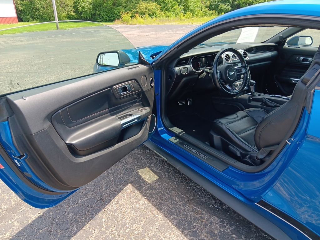 Used 2021 Ford Mustang Mach 1 w/ Mach 1 Handling Package RWD image 9