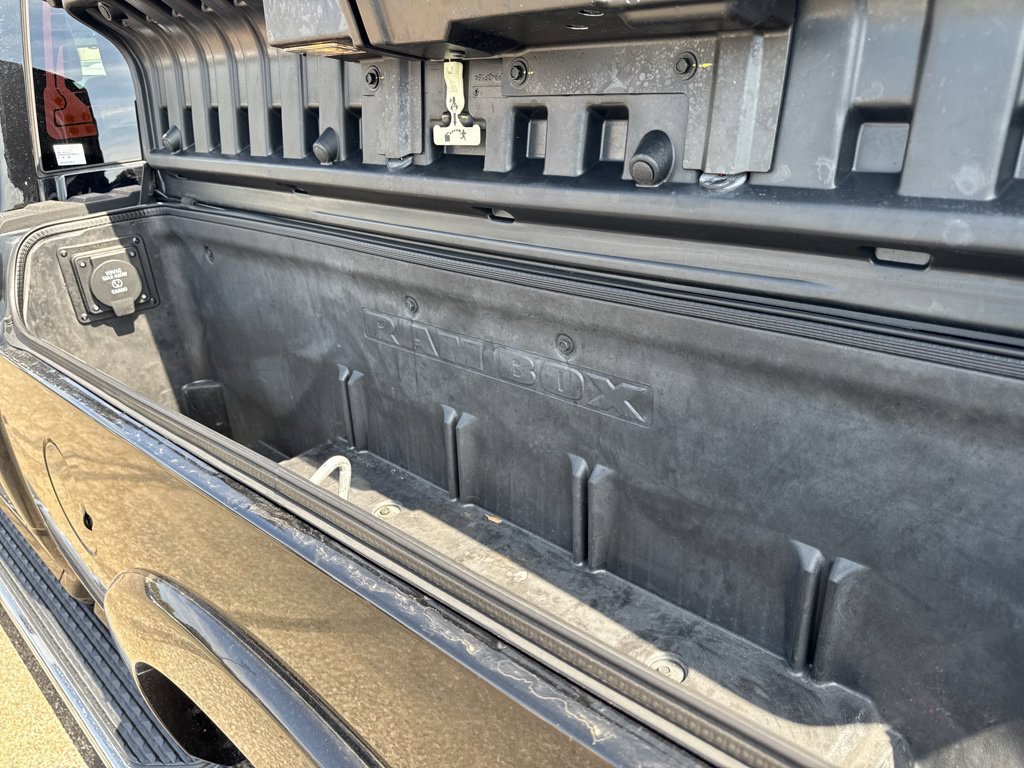 Used 2022 RAM 3500 Limited AWD/4WD image 55