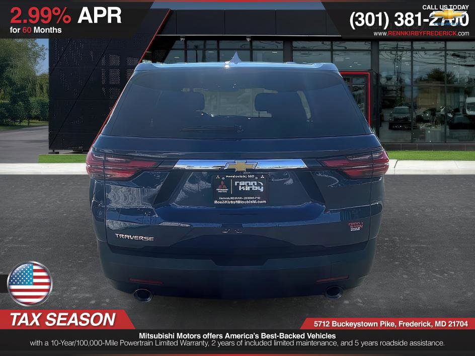 Used 2023 Chevrolet Traverse LS image 7