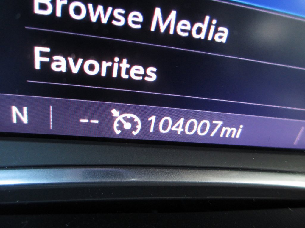 Used 2021 Chevrolet Traverse LT w/ LT Premium Package image 31