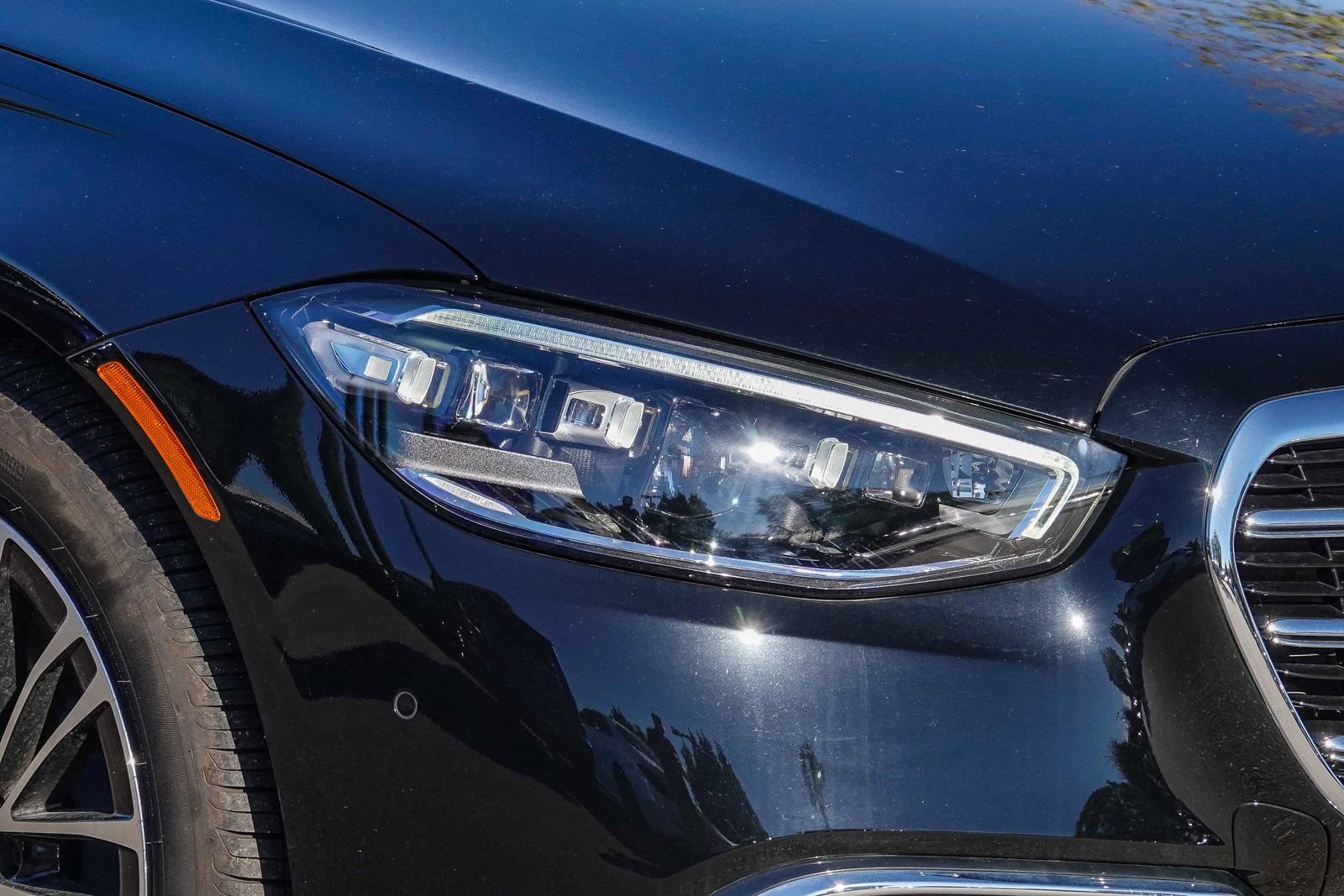 New 2024 Mercedes-Benz S 580e 4MATIC Sedan image 8