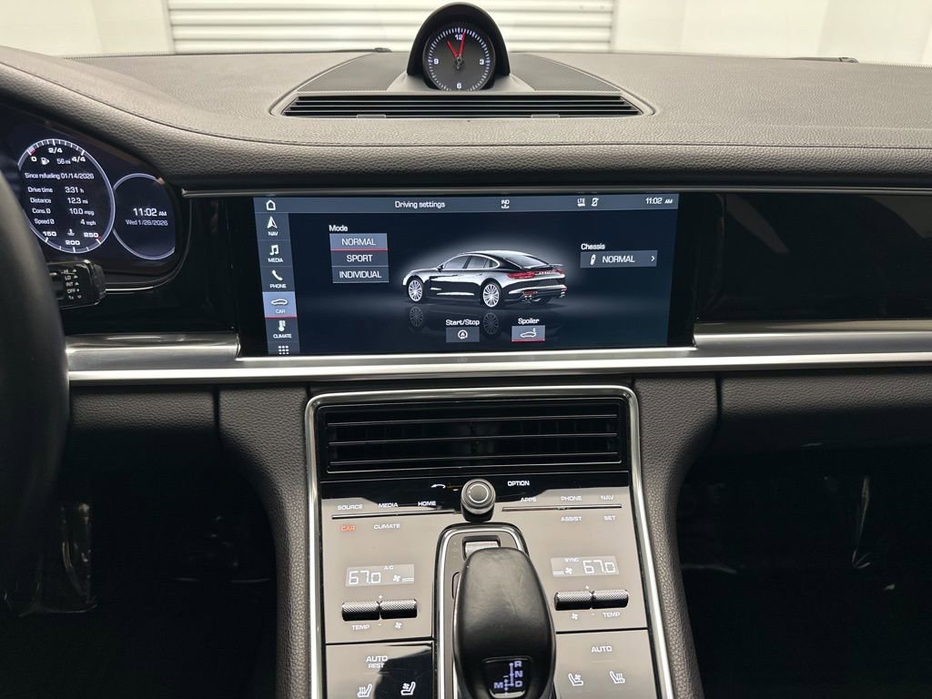 Used 2018 Porsche Panamera 4 image 20