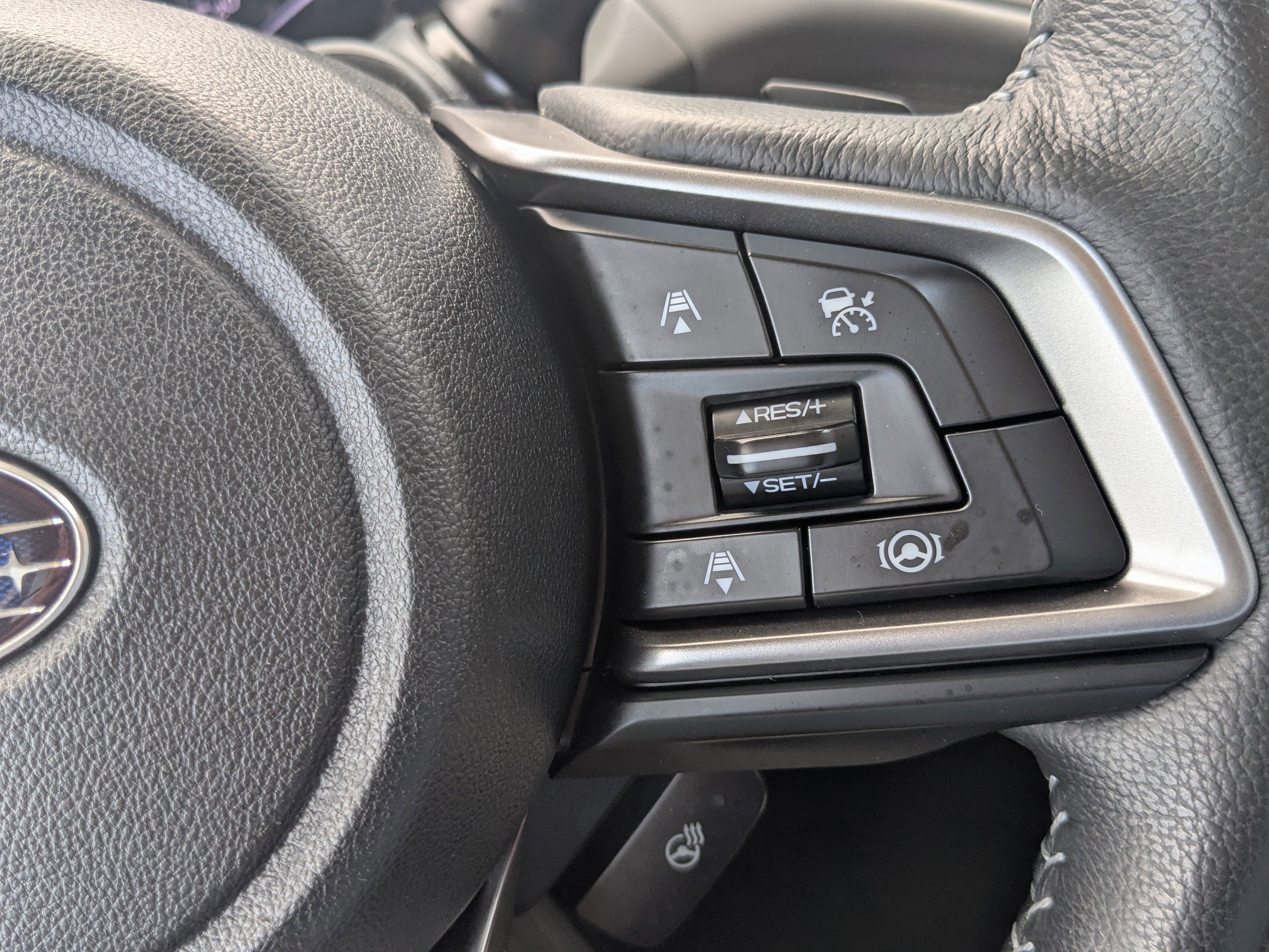 Used 2020 Subaru Outback Limited image 30