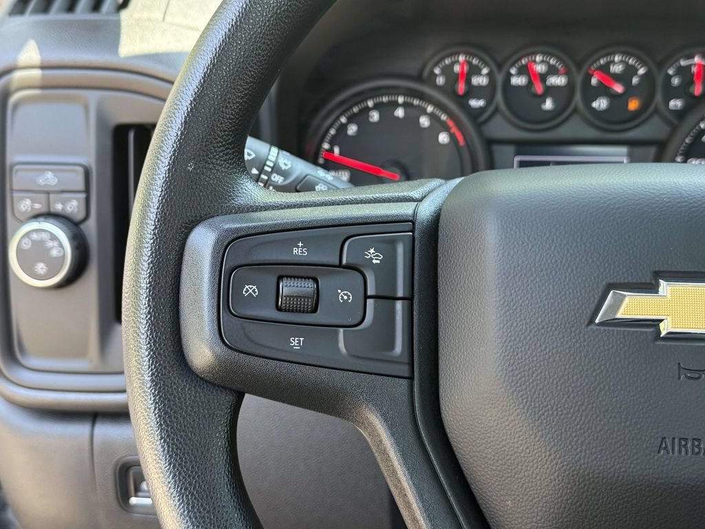 Used 2025 Chevrolet Silverado 1500 W/T RWD image 16