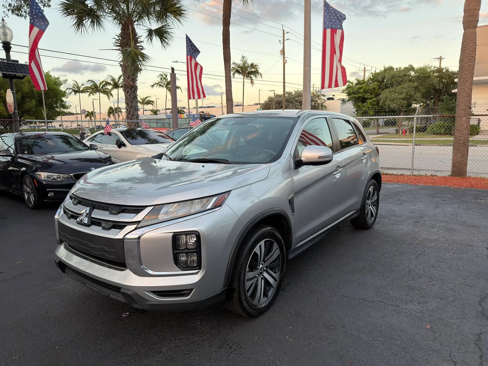 Used 2022 Mitsubishi Outlander Sport SE AWD/4WD image 1