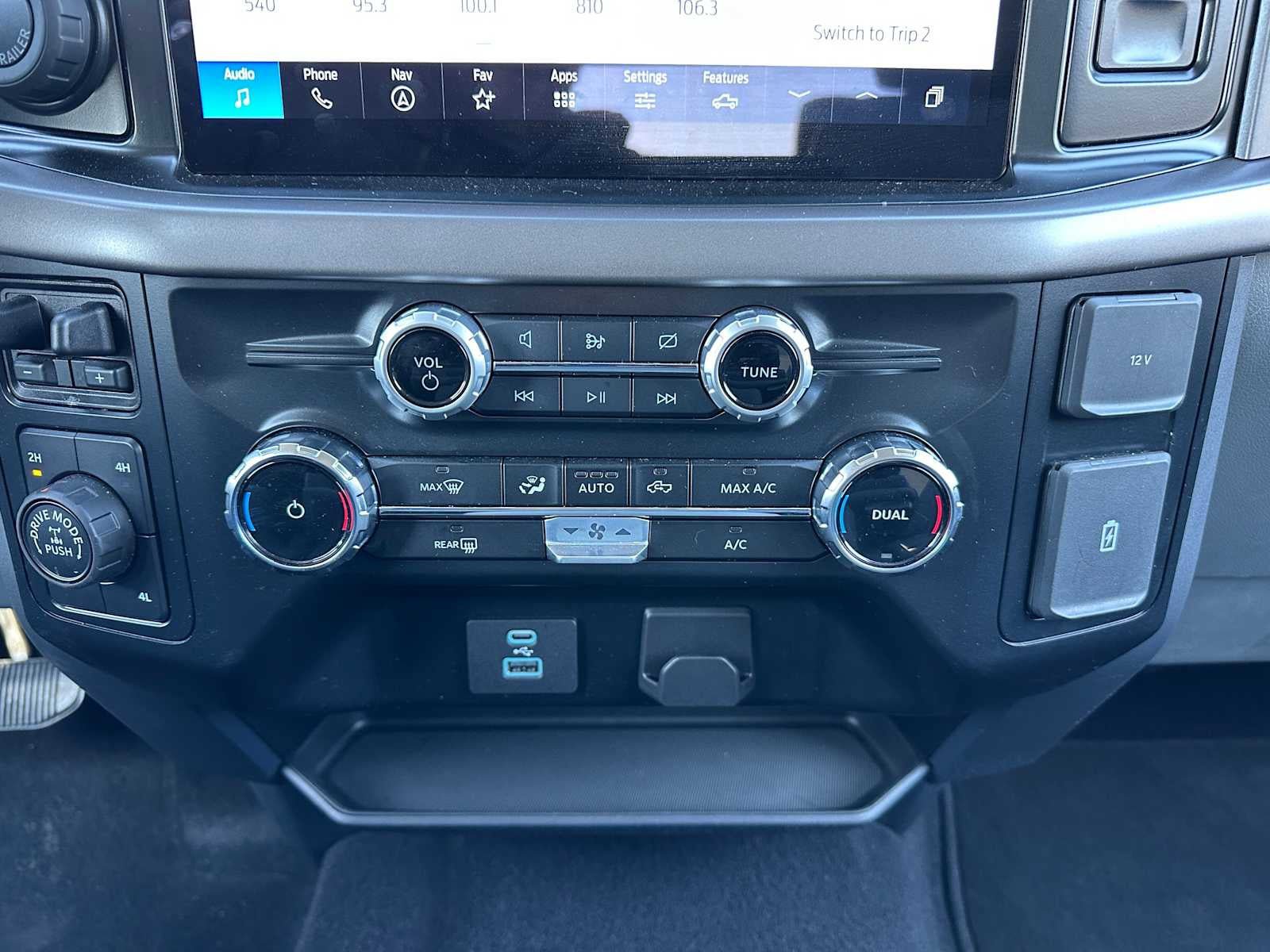 Used 2024 Ford F150 XLT w/ Tow/Haul Package AWD/4WD image 27