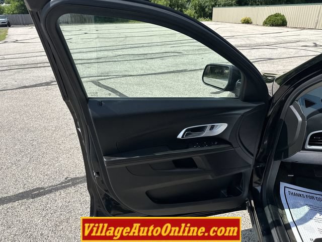 Used 2017 Chevrolet Equinox LT w/ Convenience Package AWD/4WD image 10