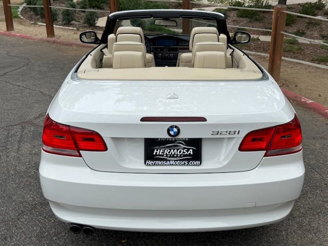 Used 2010 BMW 328i Convertible w/ Premium Pkg image 32
