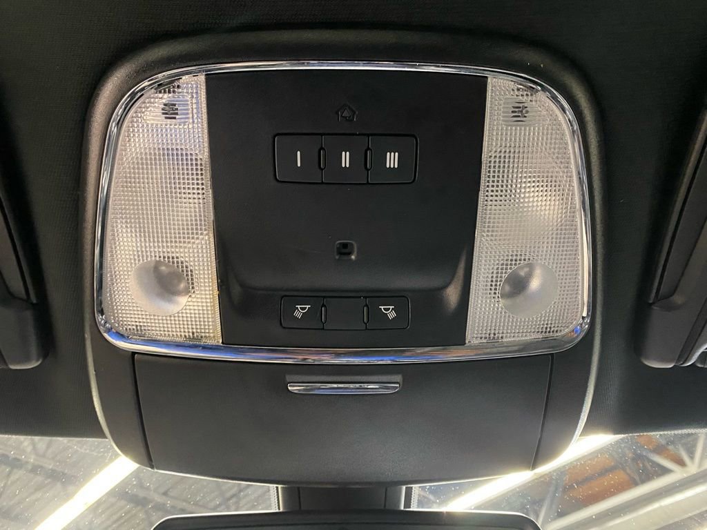 Used 2021 Chrysler 300 S image 31